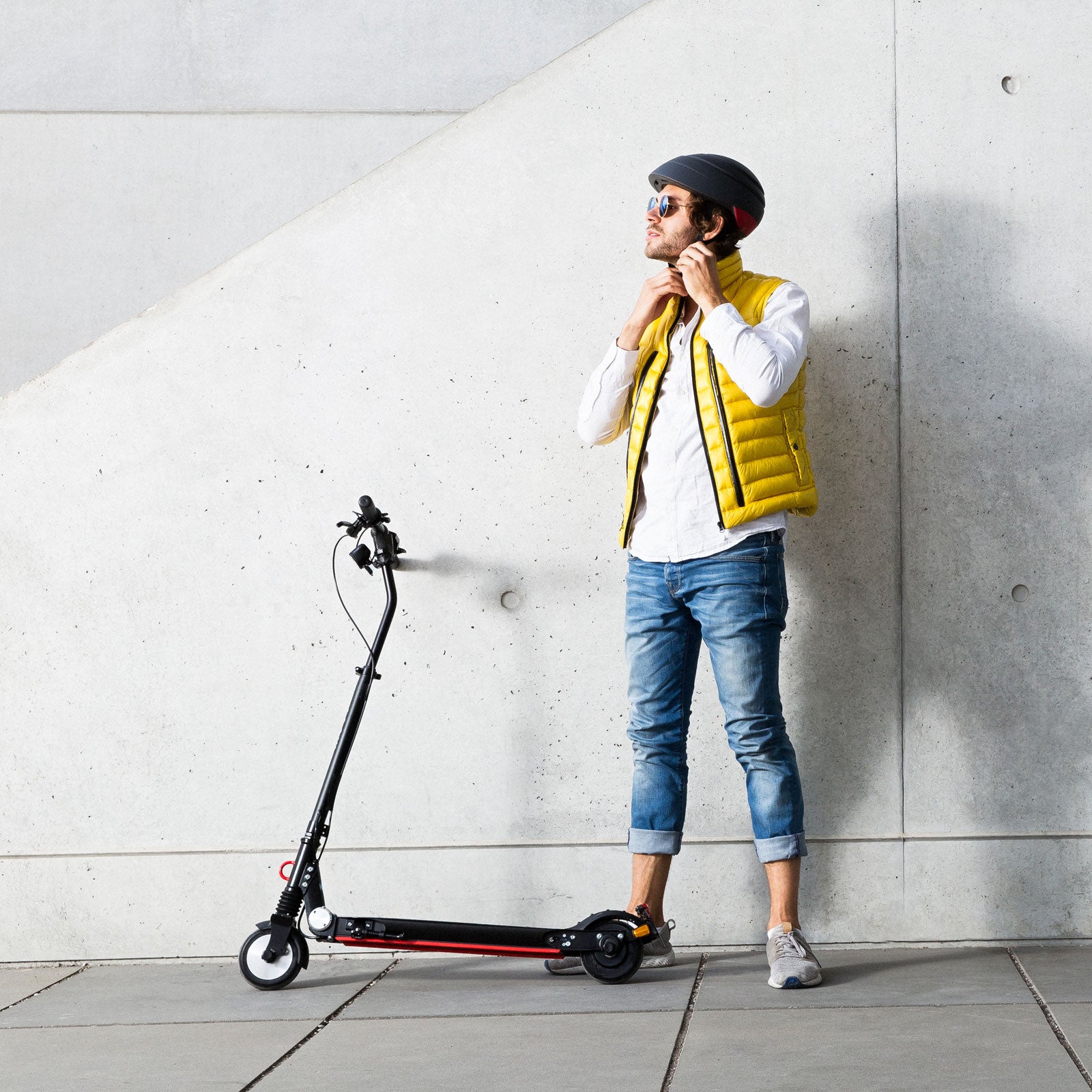 Moovi x Closca Loop faltbarer E-Scooter Helm